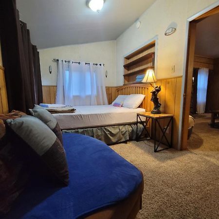 Green Cabin In Big Bear Lake 3 Bdr Pets Friendly Биг Беър Сити Екстериор снимка