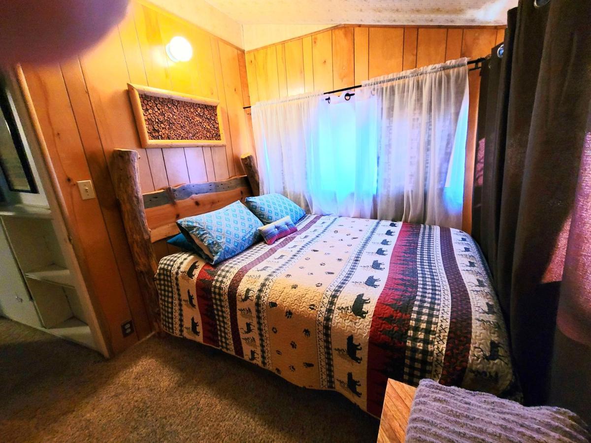 Green Cabin In Big Bear Lake 3 Bdr Pets Friendly Биг Беър Сити Екстериор снимка