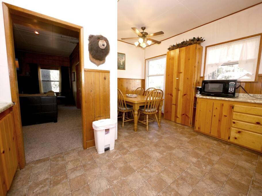 Green Cabin In Big Bear Lake 3 Bdr Pets Friendly Биг Беър Сити Екстериор снимка