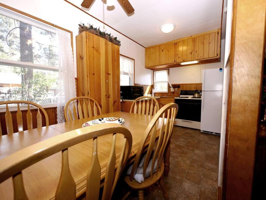 Green Cabin In Big Bear Lake 3 Bdr Pets Friendly Биг Беър Сити Екстериор снимка
